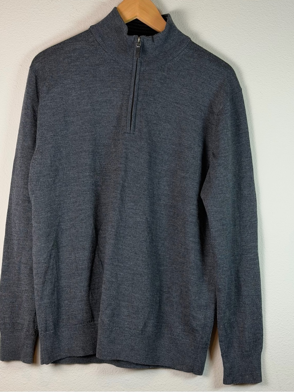UNTUCKit Belguardo Extra Fine Merino Wool 1/4 Zip Pullover Sweater Gray Men's